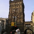 Paluumatkalla "We did Prague in one hour!" Joku kuuluisa portti.